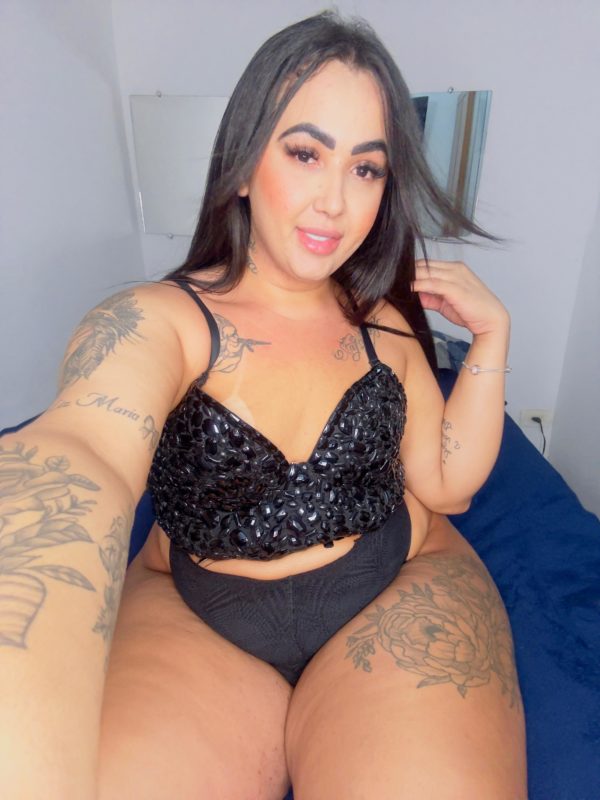 Allana Martins 140