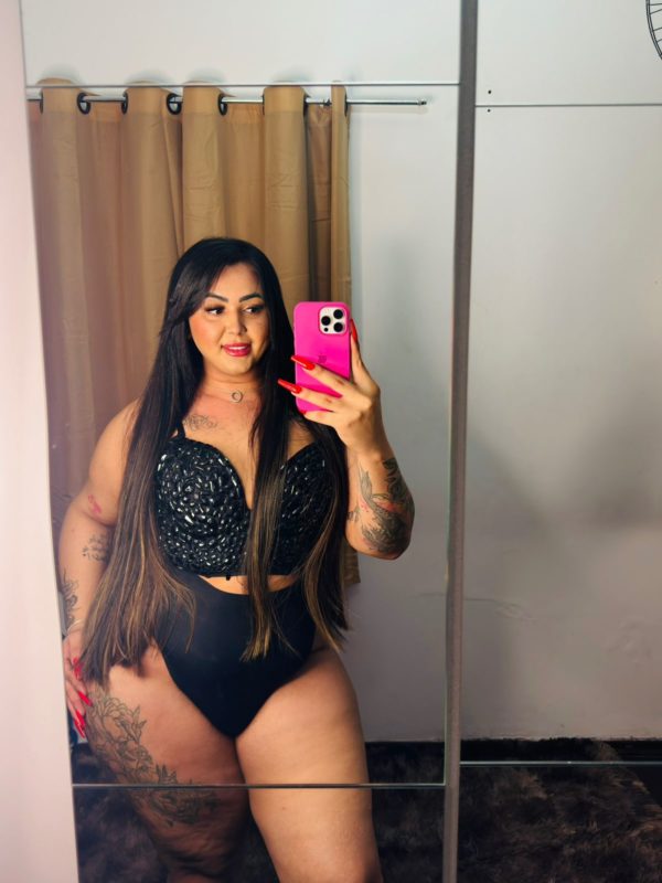 Allana Martins 133