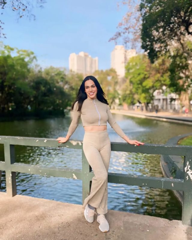 Stella Alves 22