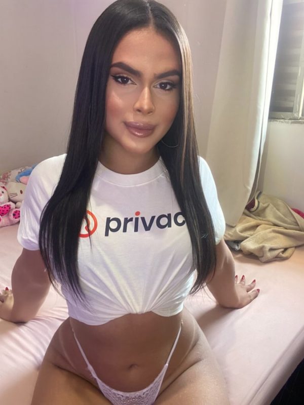 Gaby Ferreira 3