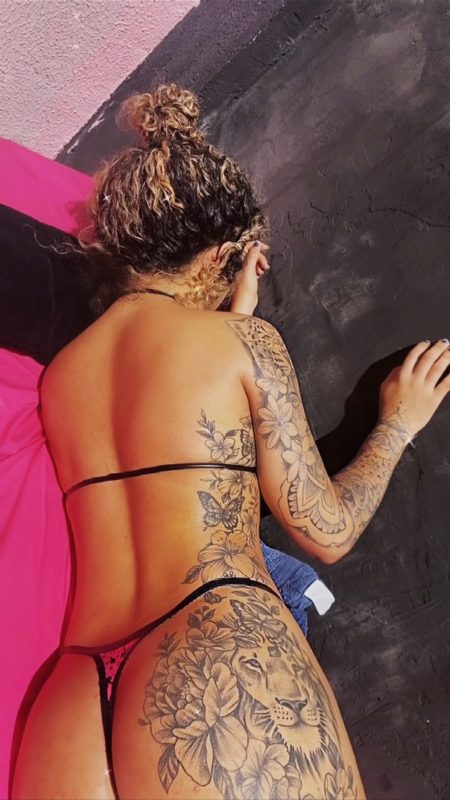 Novinha Cacheada 26