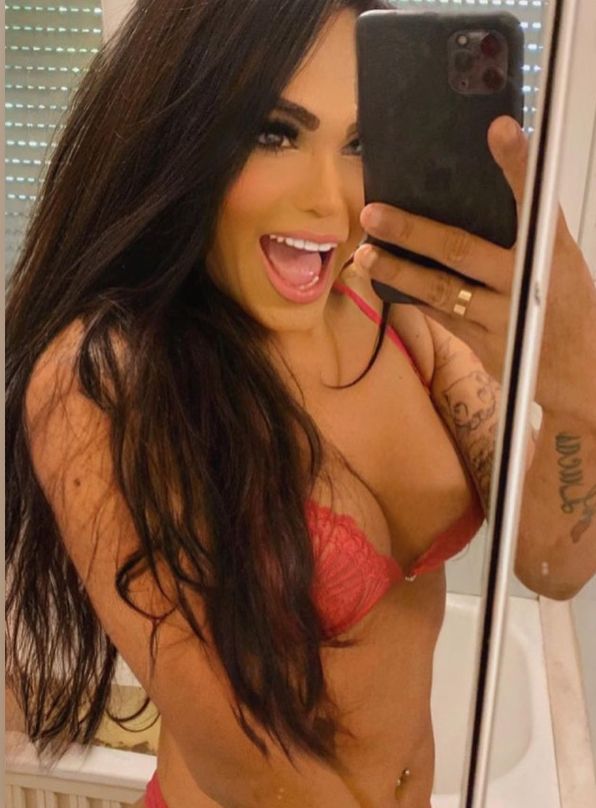 Nicoly Oliveira 23cm 12