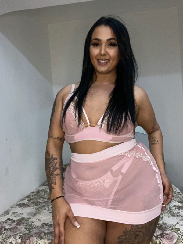 Allana Martins 52