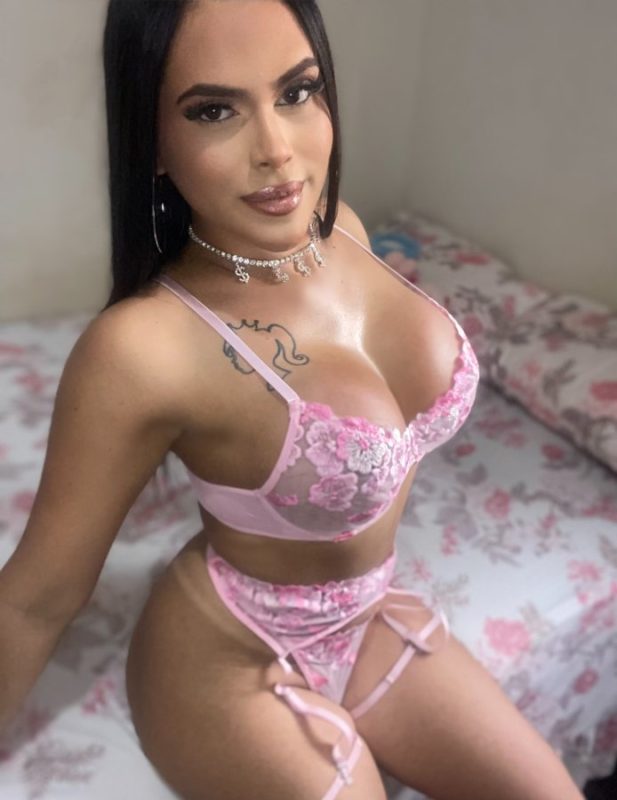 Gaby Ferreira 70