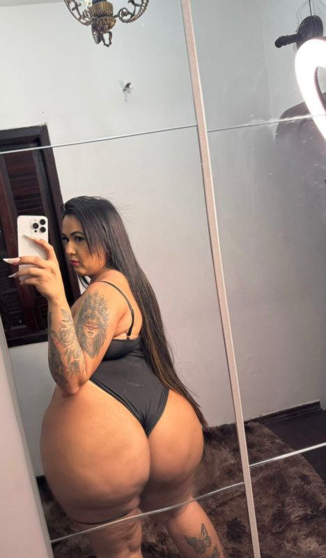 Allana Martins 10