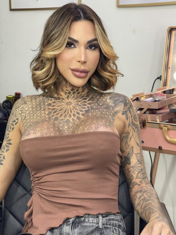 Bianca Oliver 9