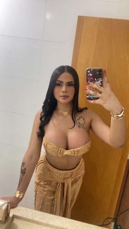 Gaby Ferreira 73