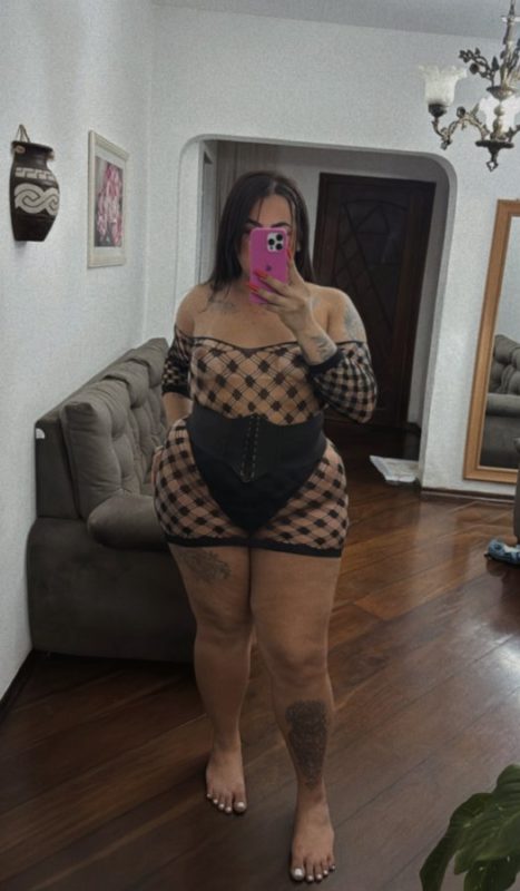 Allana Martins 50