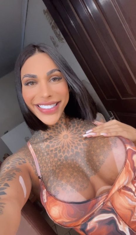 Bianca Oliver 58