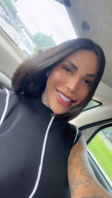 Bianca Oliver 57