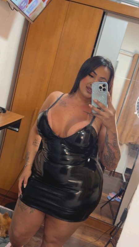 Allana Martins 19