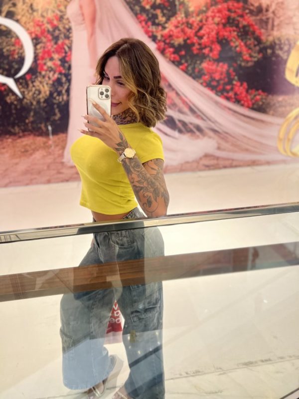 Bianca Oliver 40