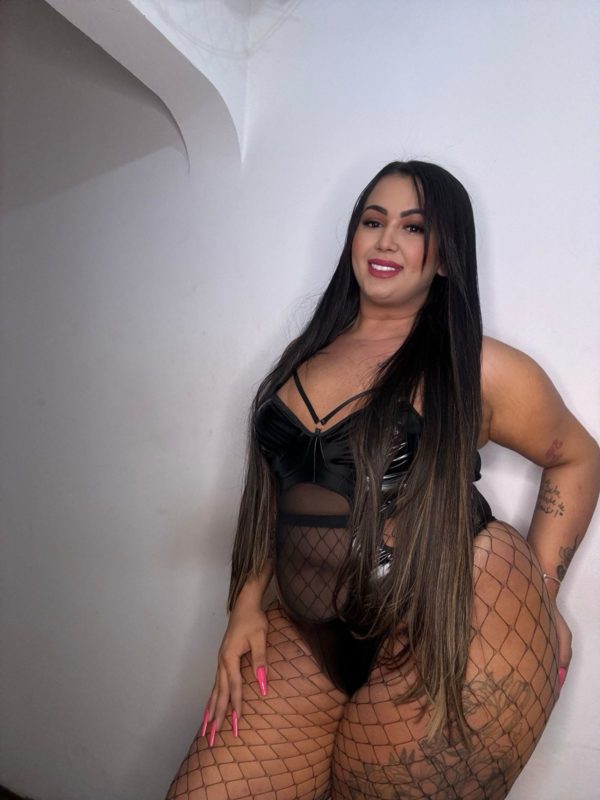Allana Martins 45