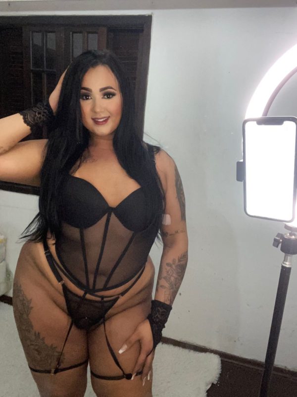 Allana Martins 78