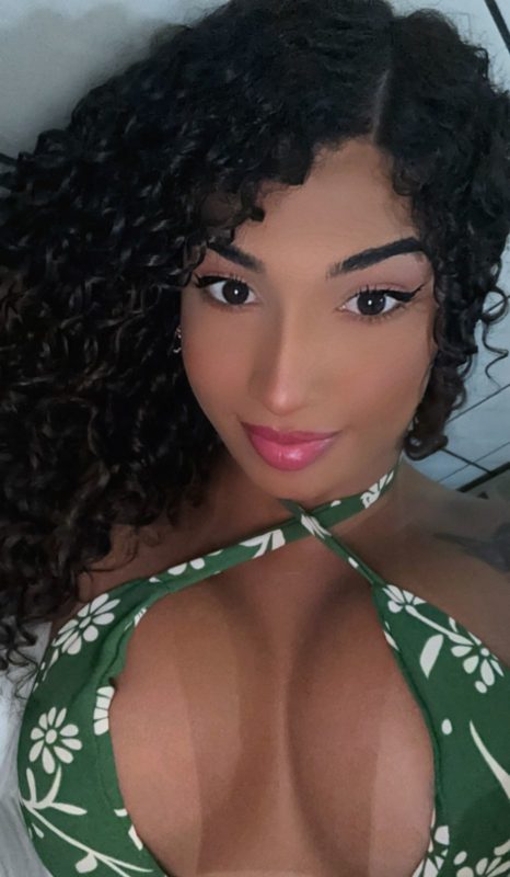 Novinha Cacheada 7