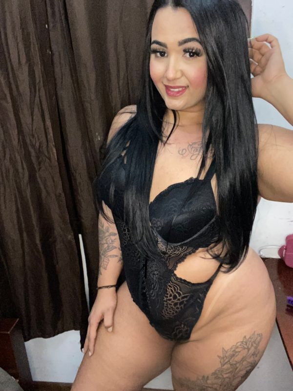 Allana Martins 85
