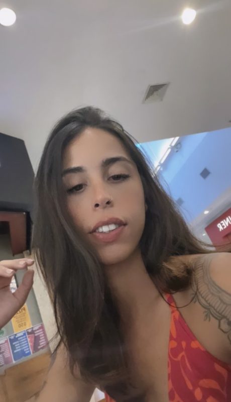 Larissa Albuquerque 16