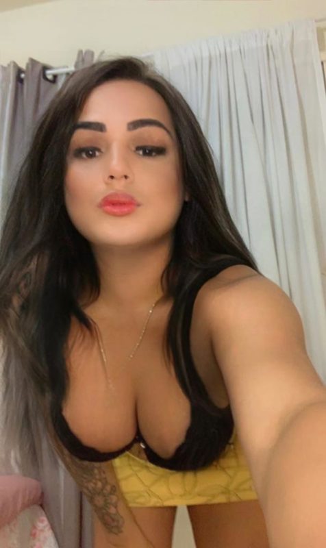 Emilly Portela 51