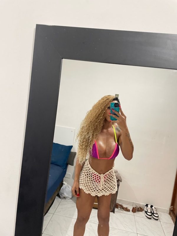 Clara Dantas 12