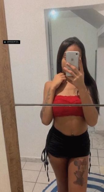 Nicolly Fernandes 42