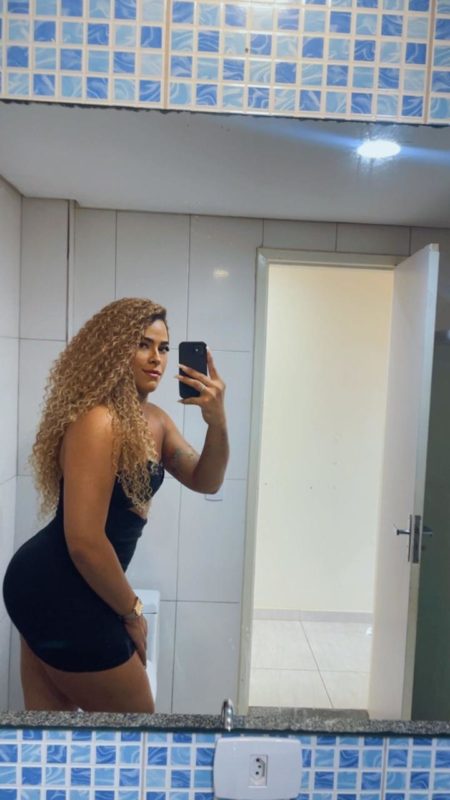 Clara Dantas 14