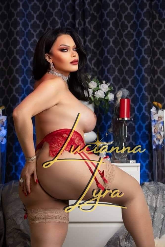 Lucianna Lyra 26
