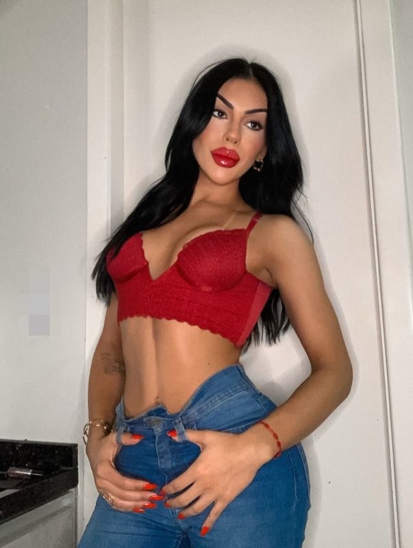 Luna Xavier 17