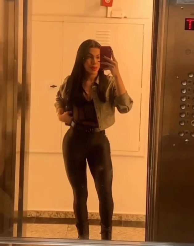 Luna Xavier 17