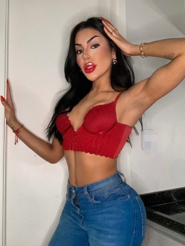 Luna Xavier 16