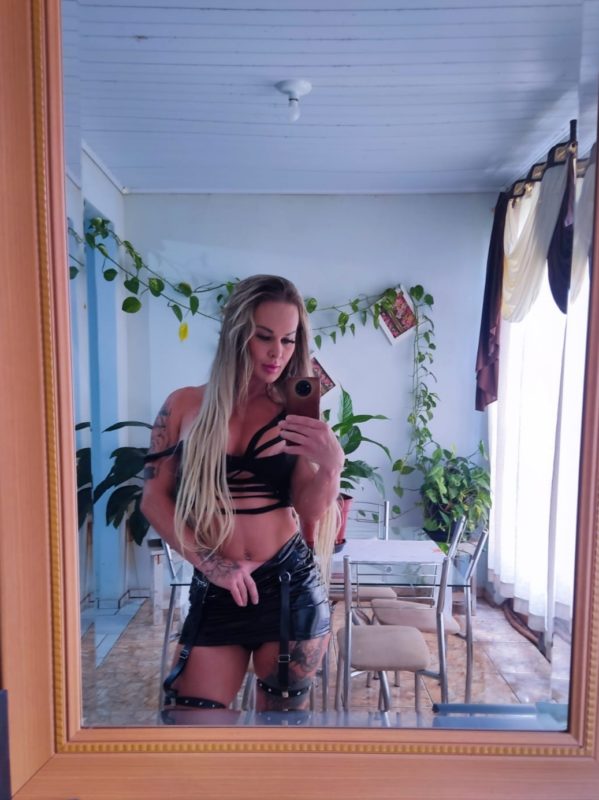 Nickole Kaefer 44