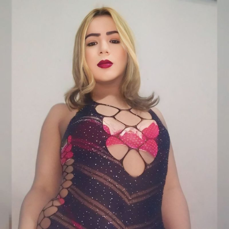 Carla Vicktorya 17
