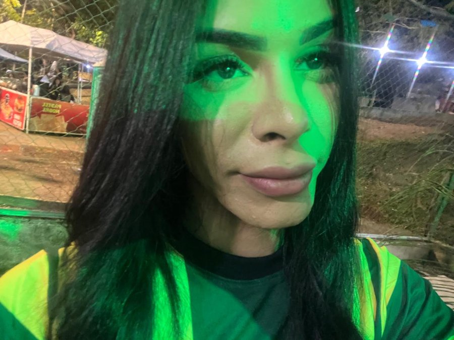 Ayarla Menezes 1