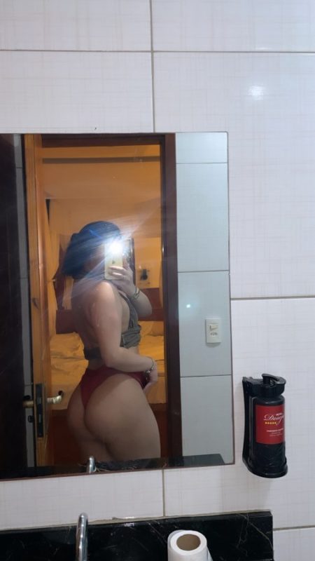 Anne Linhares 3