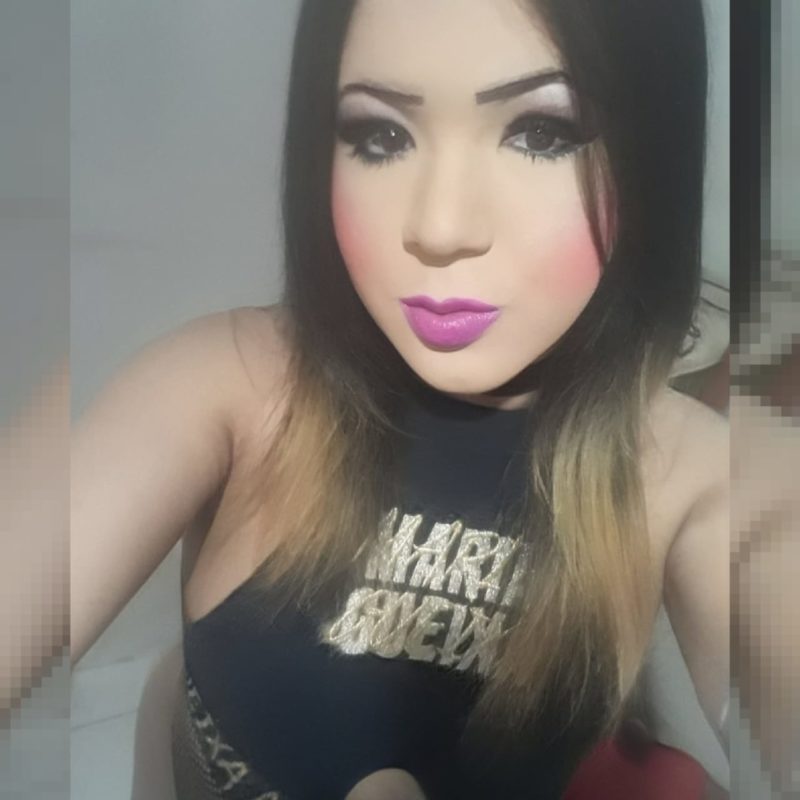 Carla Vicktorya 36