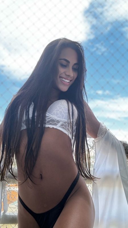Victoria Valentina 61