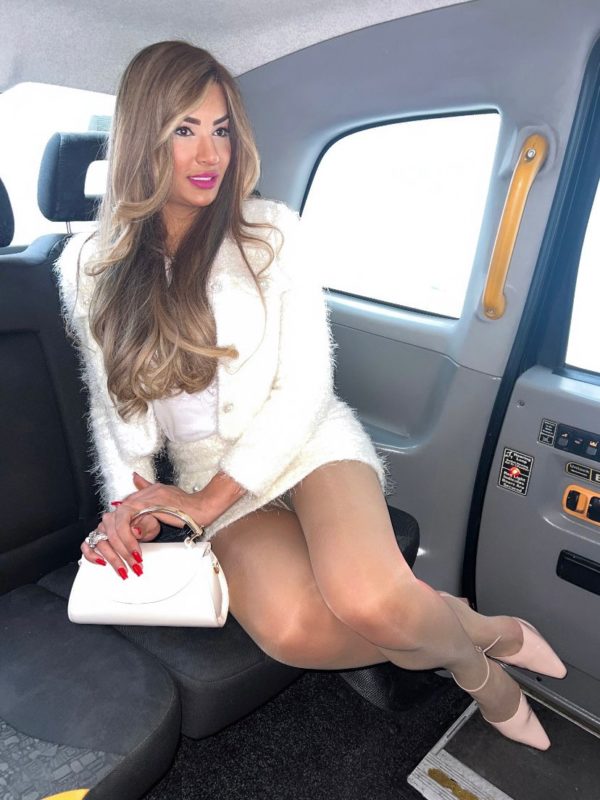 Bella Top 28