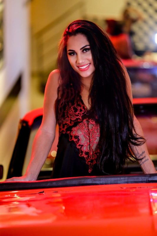Victoria Valentina 30