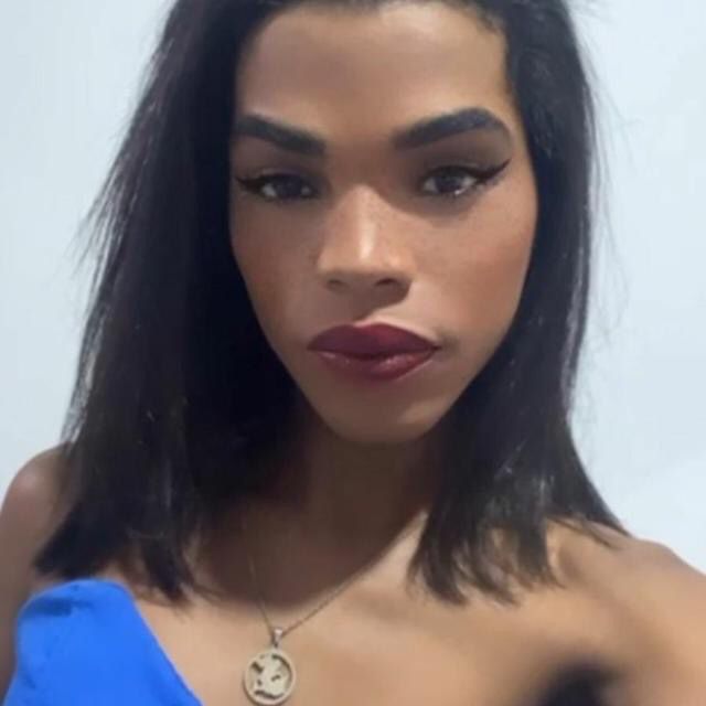 Eloá Andrade 16