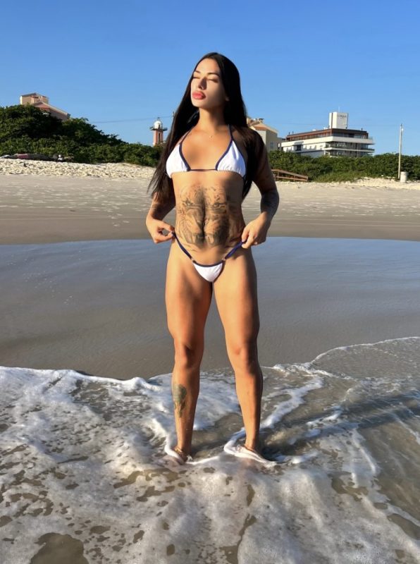 Alice Evangelista 20
