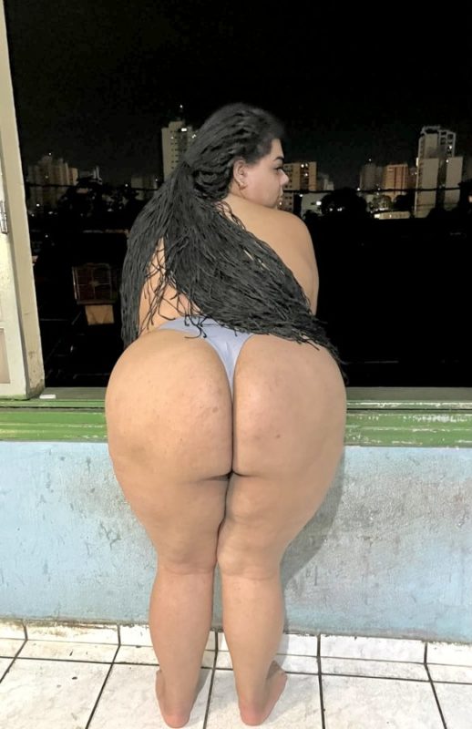 Anthonella Mendonça 3
