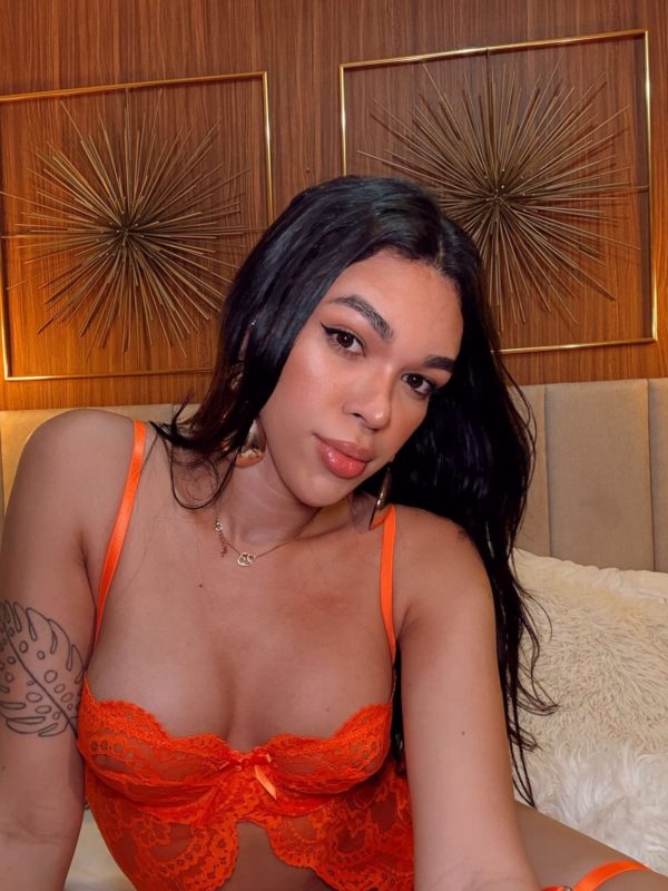 Laura Angel 4