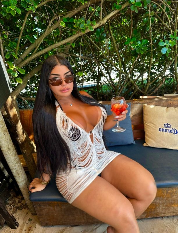 Isabella Reis 28