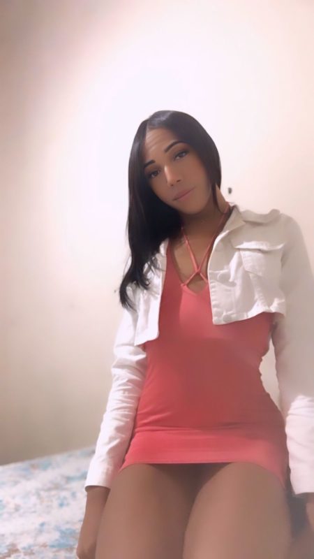 Cayla Oliveira 40