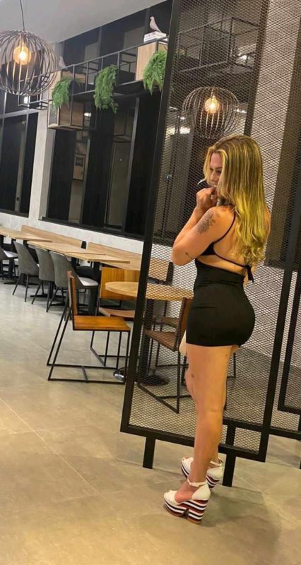 Bruna Faria 19