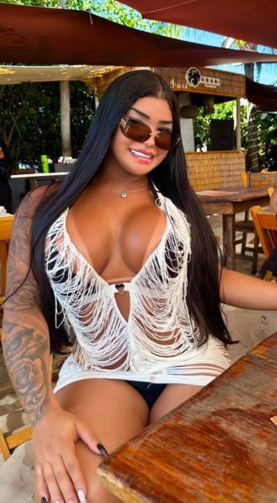 Isabella Reis 25