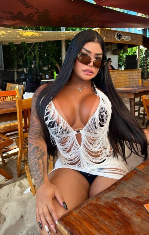 Isabella Reis 26