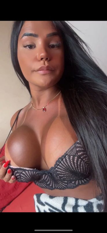 Isabella Reis 37