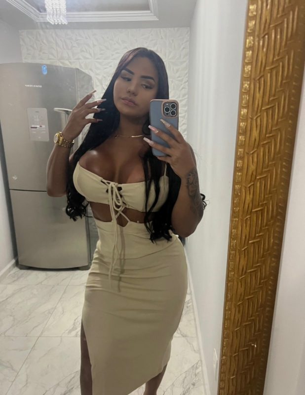 Isabella Reis 42