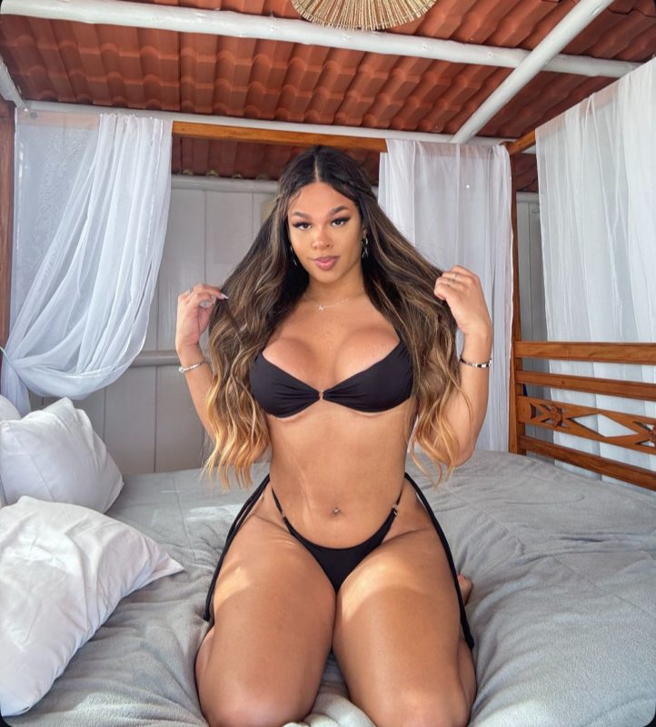 Júlia Morena 10