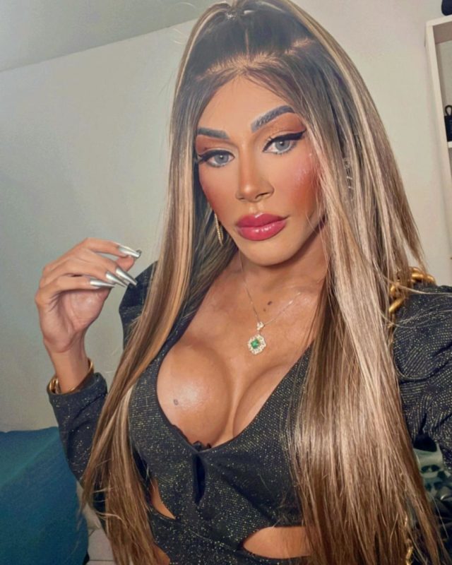 Jhully Oliveira 9